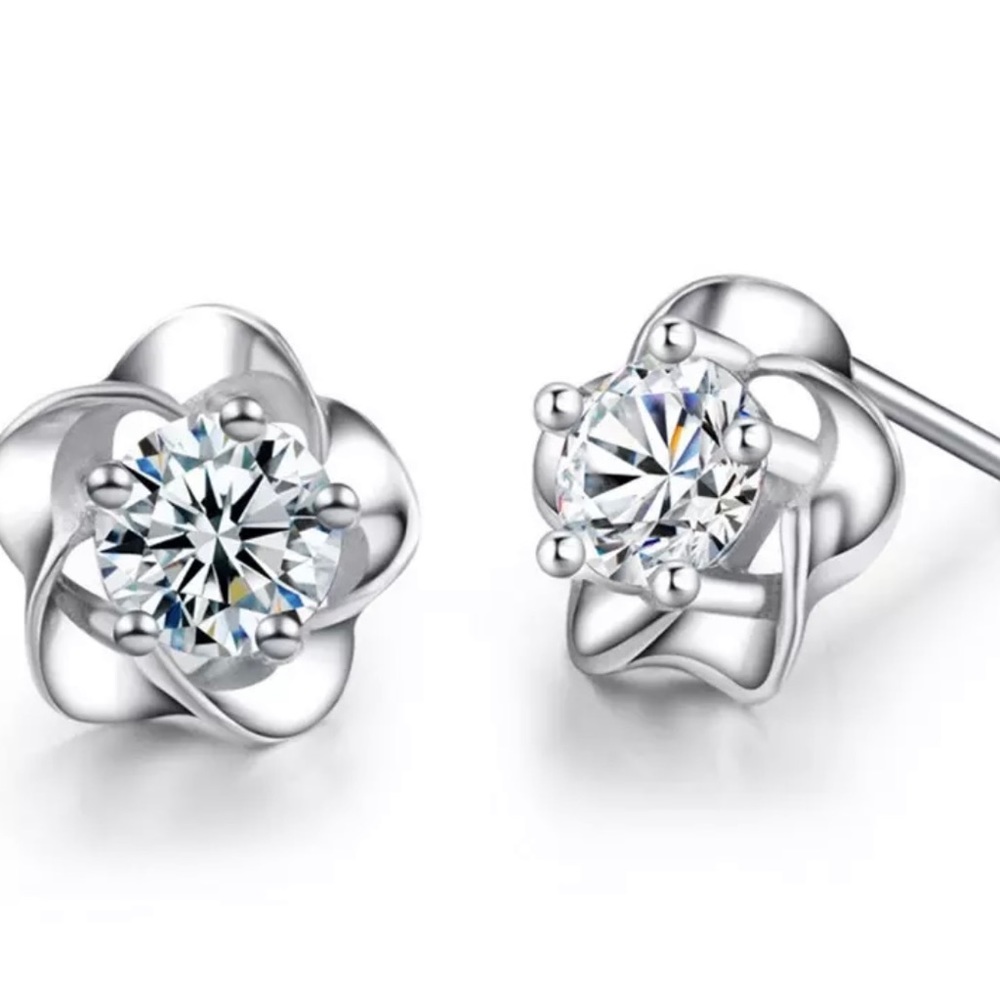 Elegant 925 Sterling Silver Stud Earrings